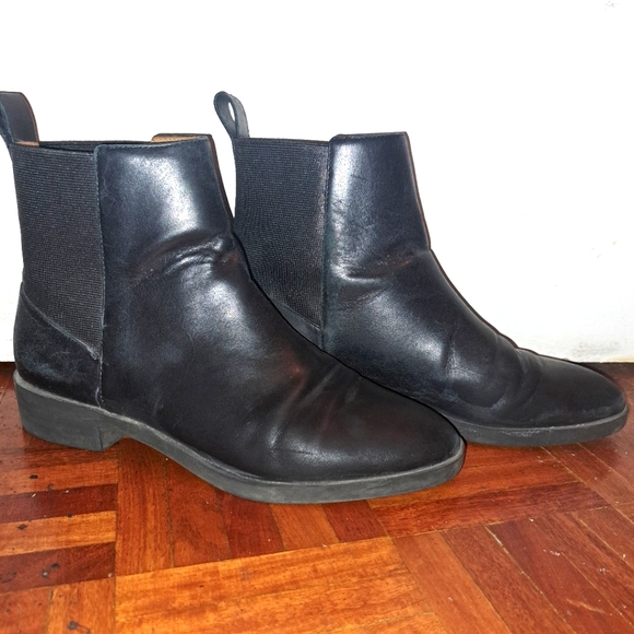 & OTHER STORIES Chelsea Boots - Picture 1 of 8